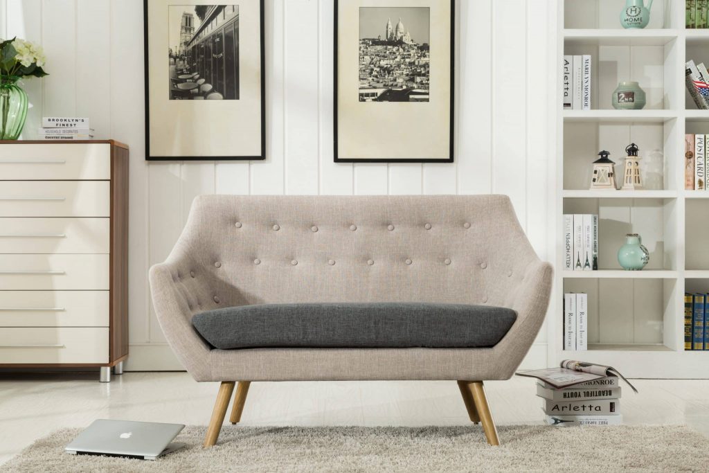 Kara Loveseat